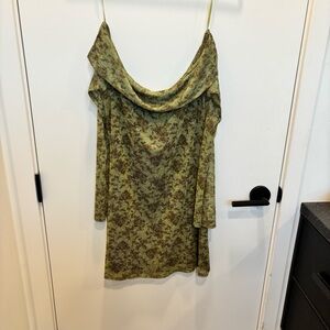 Urban Outfitters Long Sleeve Off-the-Shoulder Dress
Medium